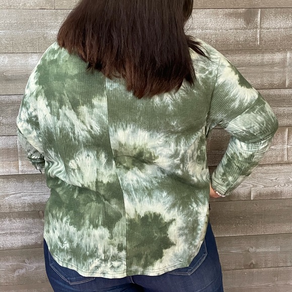 NEW Umgee Plus Olive Mix Tie Dye Top XL-2XL - Picture 11 of 15